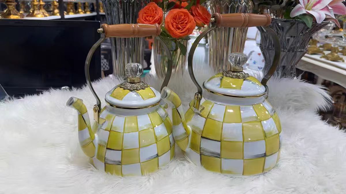 Enamel Tea Kettle / Stovetop Kettle / Vintage Coffee Pot , Grey-and-White – 2.5L (85oz / 2.6qt)